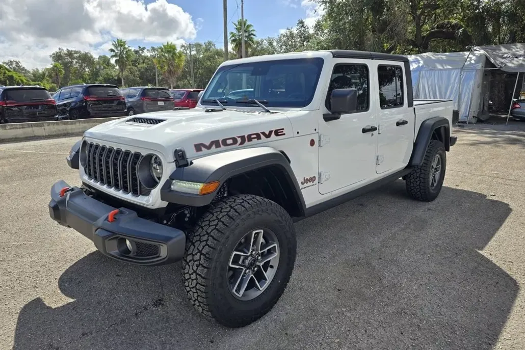 2025 Jeep Gladiator Mojave photo 1