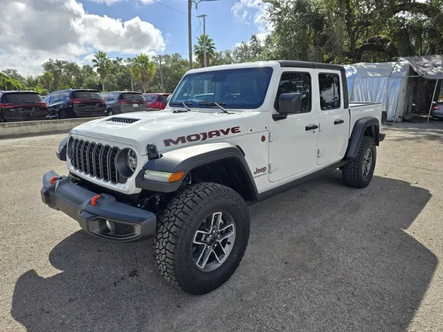 2025 Jeep Gladiator Mojave photo 1