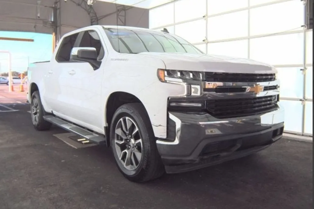 2021 Chevrolet Silverado 1500 LT photo 1