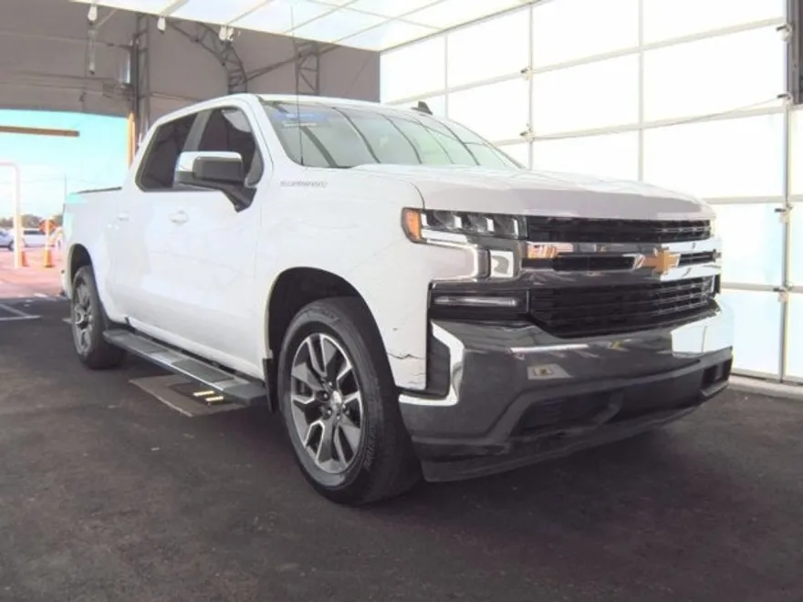 2021 Chevrolet Silverado 1500 LT photo 1