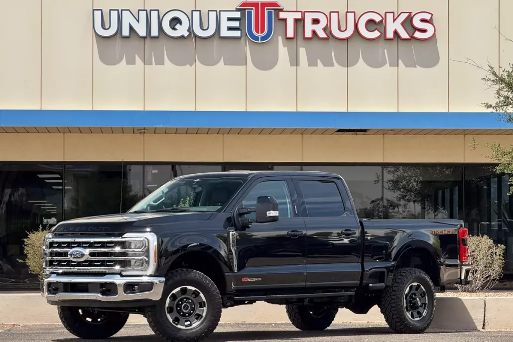 2023 Ford F-250 Lariat photo 1