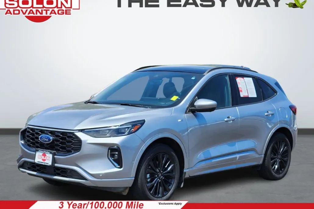2023 Ford Escape ST-Line Elite photo 1