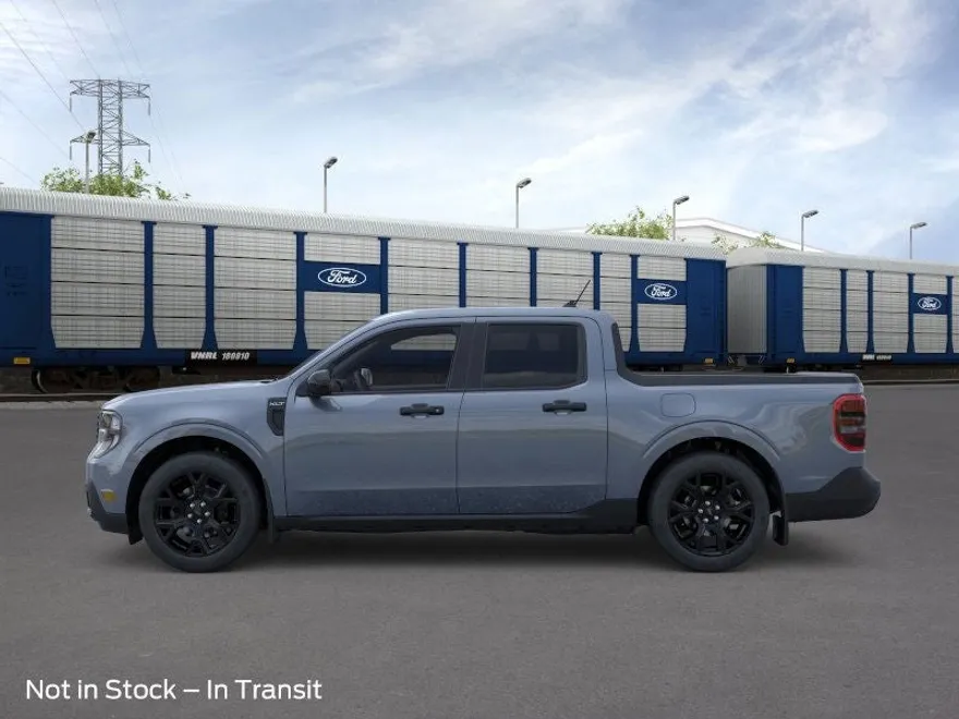 2025 Ford Maverick XLT photo 1