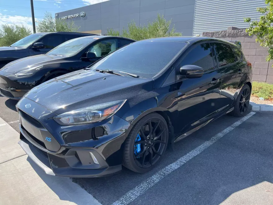 2017 Ford Focus RS photo 1