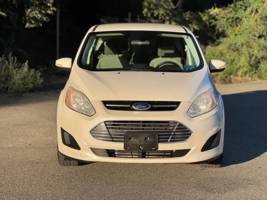 2013 Ford C-Max Hybrid SE photo 1