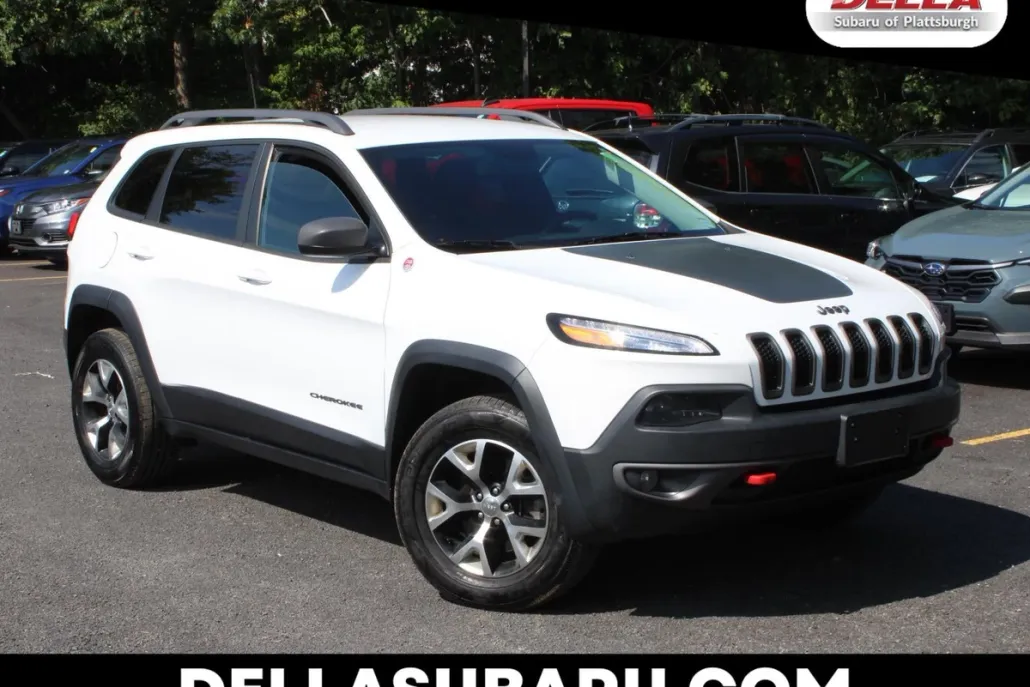 2017 Jeep Cherokee Trailhawk photo 1