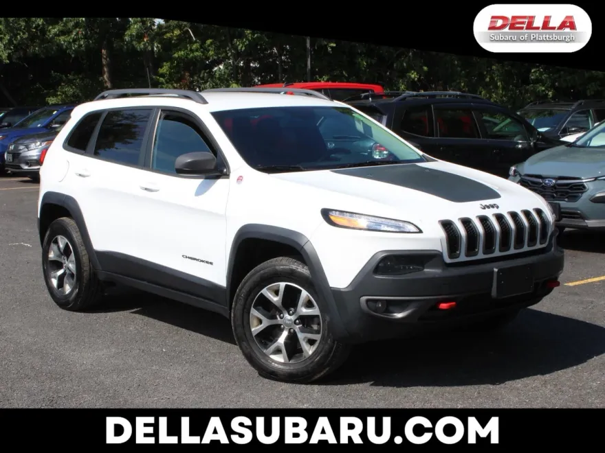 2017 Jeep Cherokee Trailhawk photo 1
