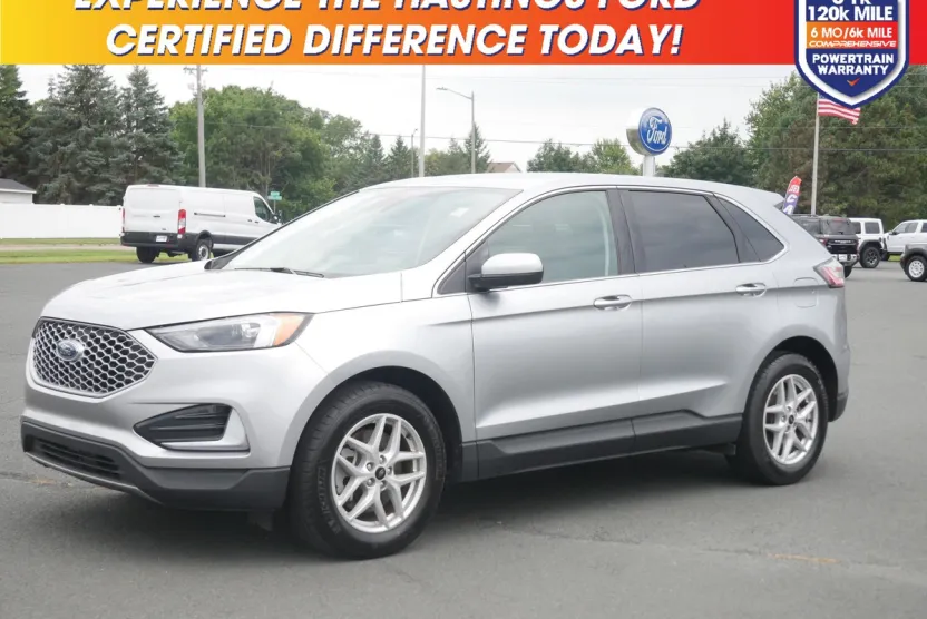 2024 Ford Edge SEL photo 1