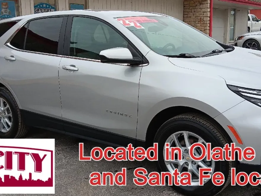 2022 Chevrolet Equinox LT photo 1