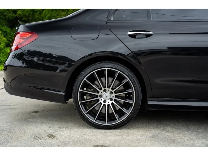 2018 Mercedes Benz E AMG 43 4MATIC photo 1