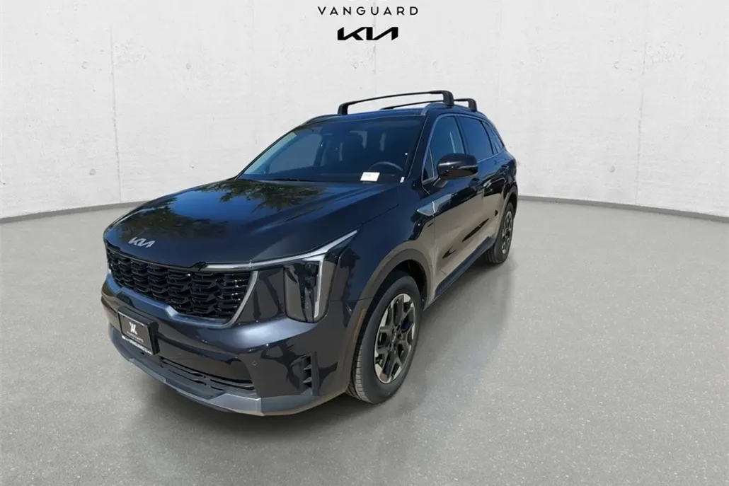 2025 Kia Sorento S photo 1