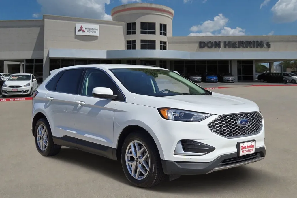 2023 Ford Edge SEL photo 1