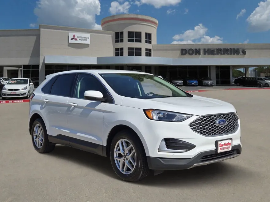 2023 Ford Edge SEL photo 1