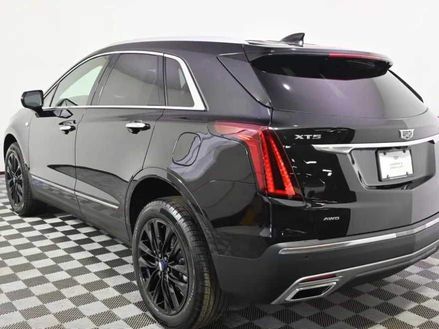 2025 Cadillac XT5 Premium Luxury photo 1