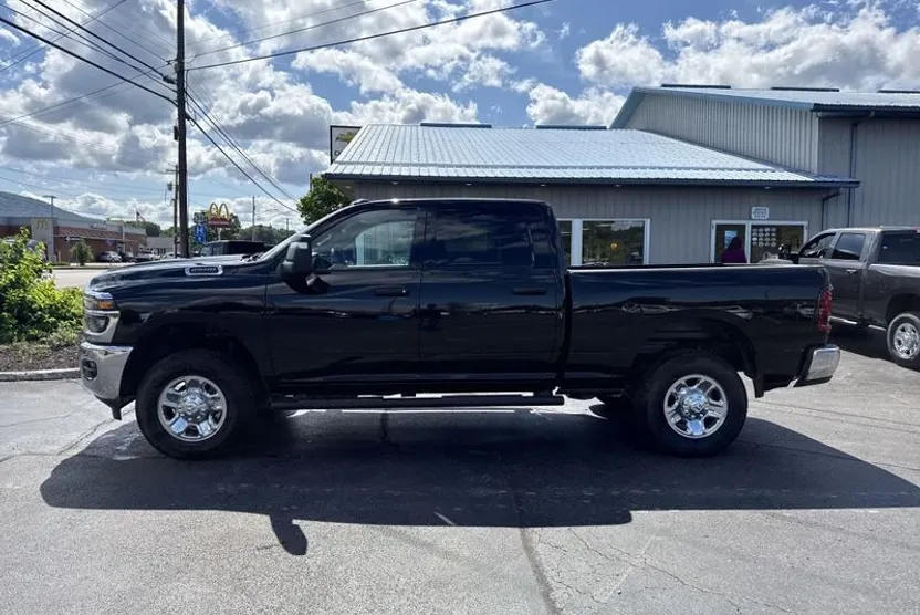 2025 Ram 2500 Tradesman photo 1