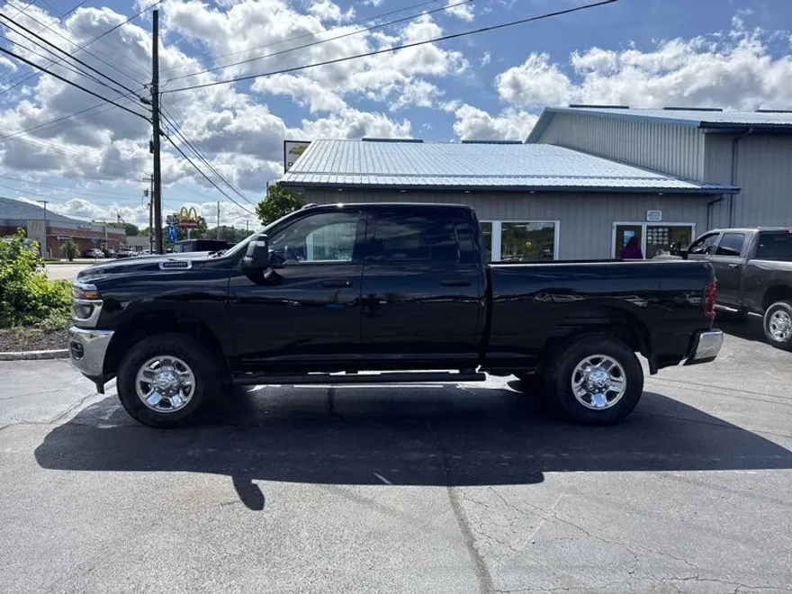 2025 Ram 2500 Tradesman photo 1
