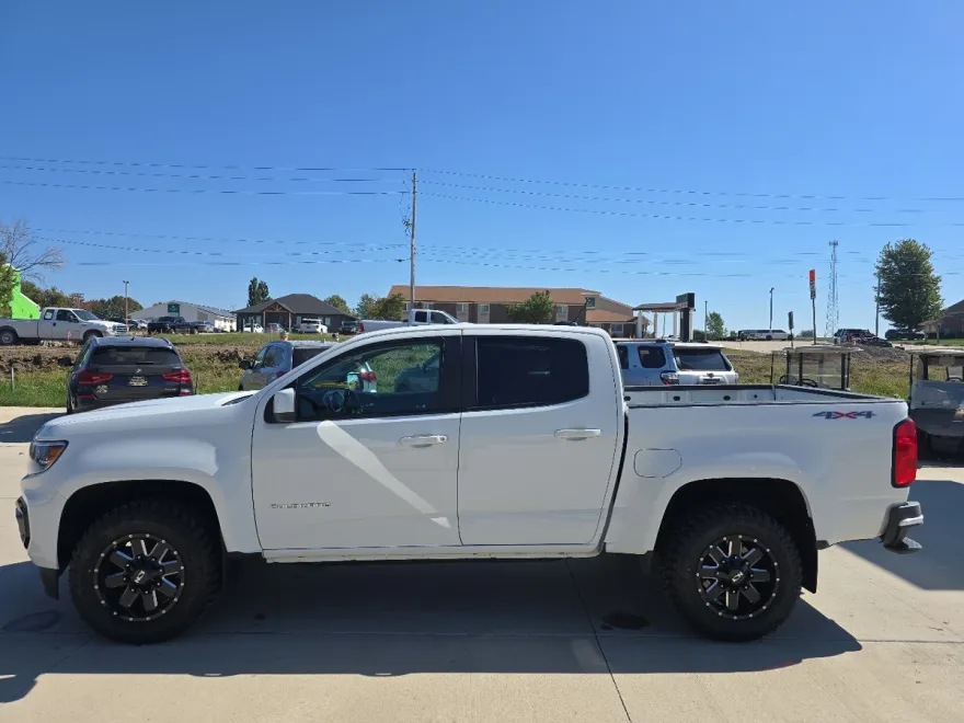 2022 Chevrolet Colorado LT photo 1