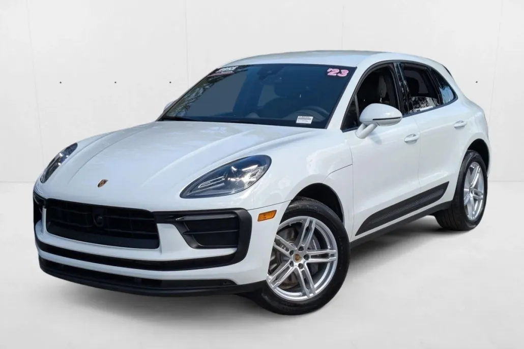 2023 Porsche Macan Base photo 1