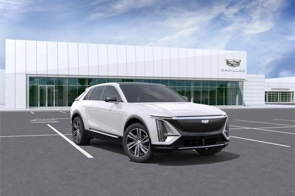 2025 Cadillac Lyriq Luxury photo 1