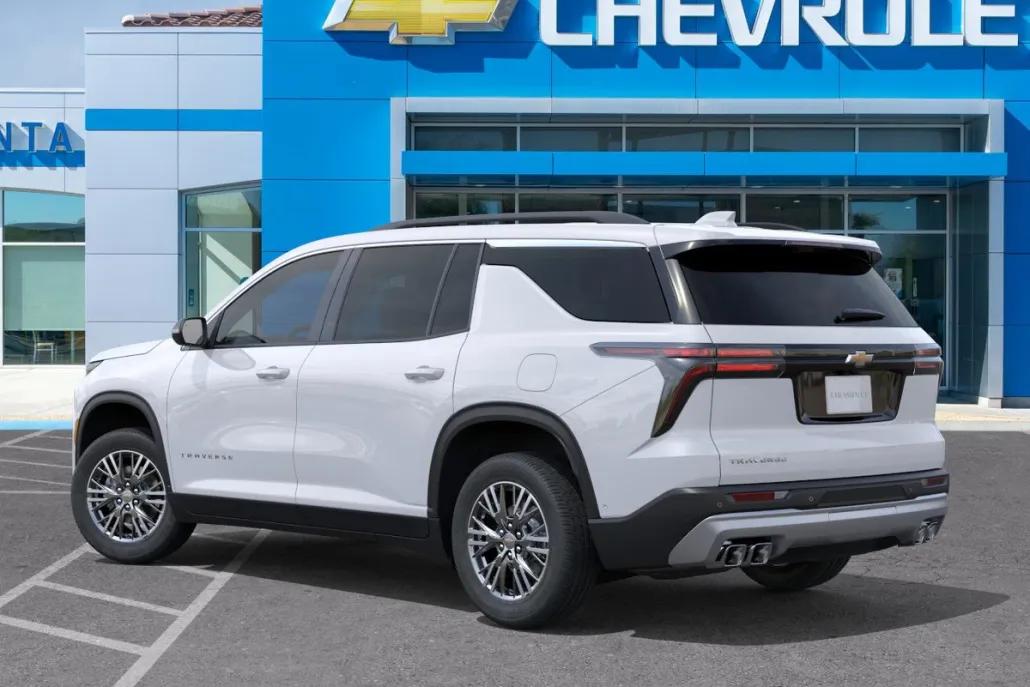 2026 Chevrolet Traverse photo 1