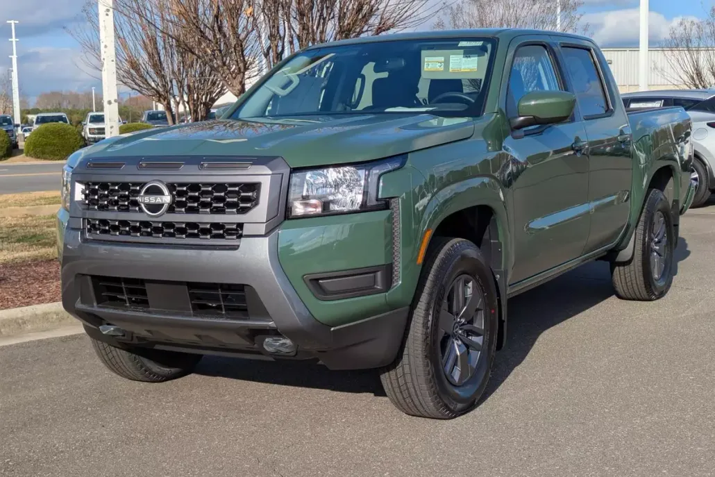 2025 Nissan Frontier SV photo 1