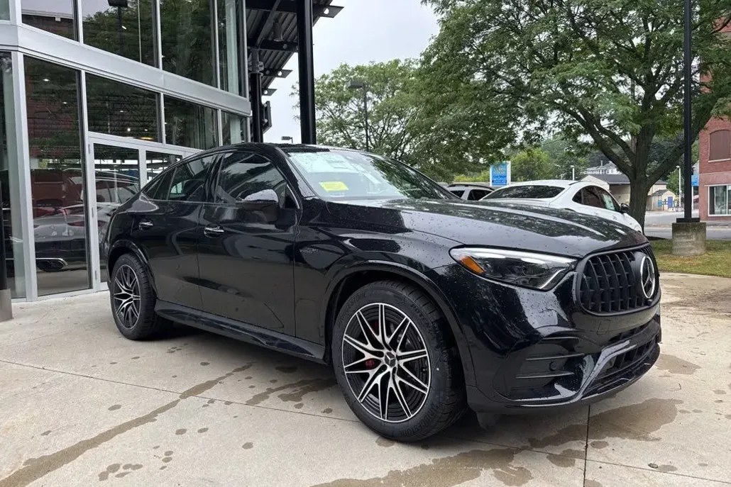 2025 Mercedes Benz GLC AMG 63 4MATIC photo 1
