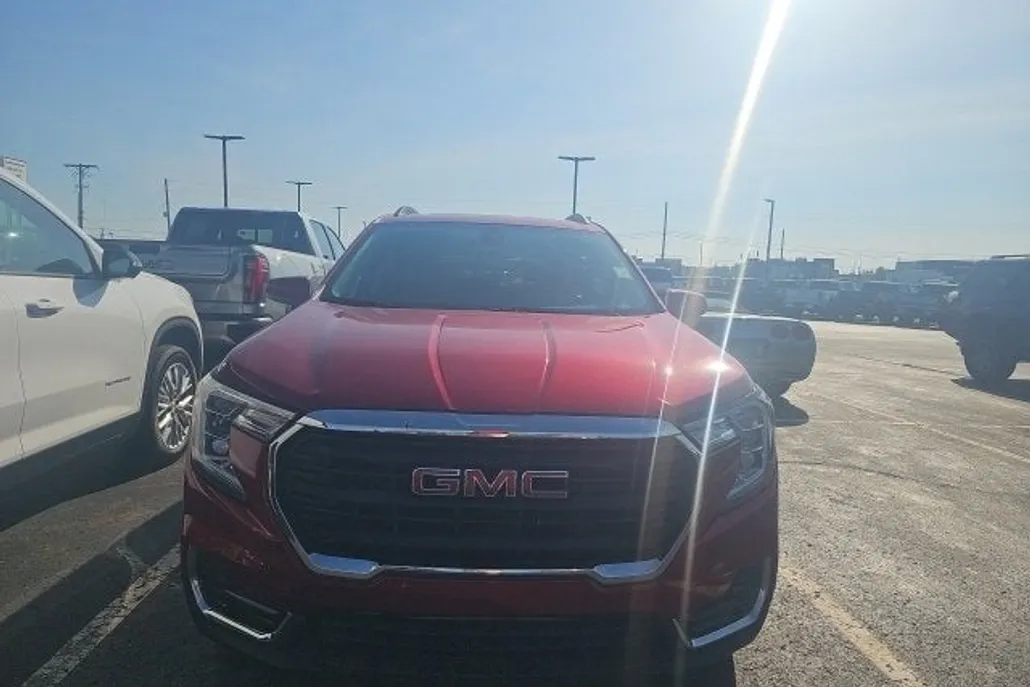 2022 Gmc Terrain SLE photo 1