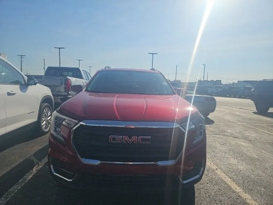 2022 Gmc Terrain SLE photo 1