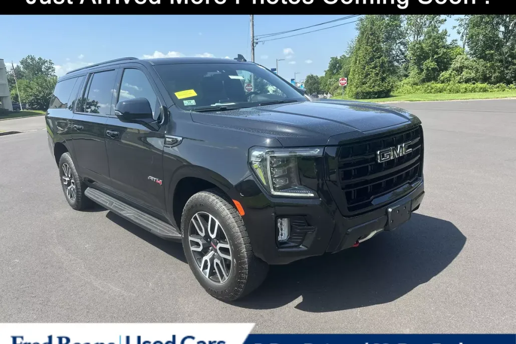 2022 Gmc Yukon XL AT4 photo 1