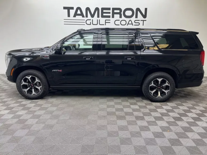 2025 Gmc Yukon XL AT4 photo 1