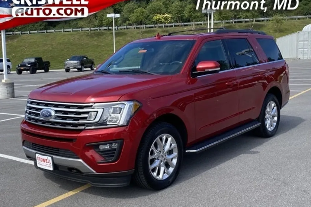 2021 Ford Expedition XLT photo 1