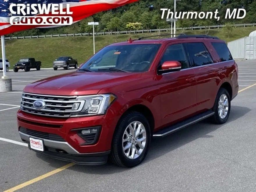 2021 Ford Expedition XLT photo 1