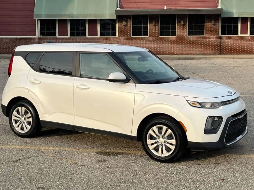 2020 Kia Soul LX S X-Line photo 1