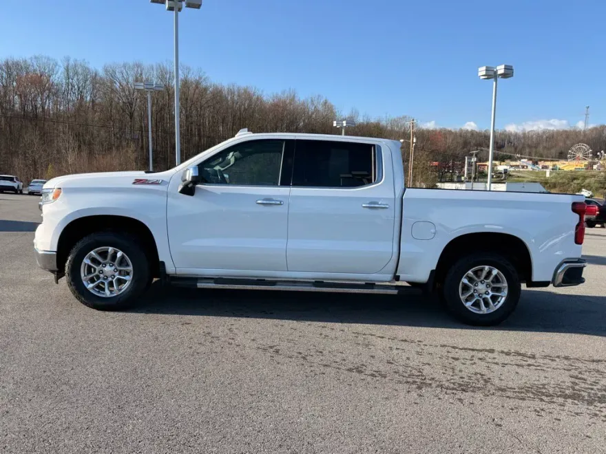2023 Chevrolet Silverado 1500 LTZ photo 1