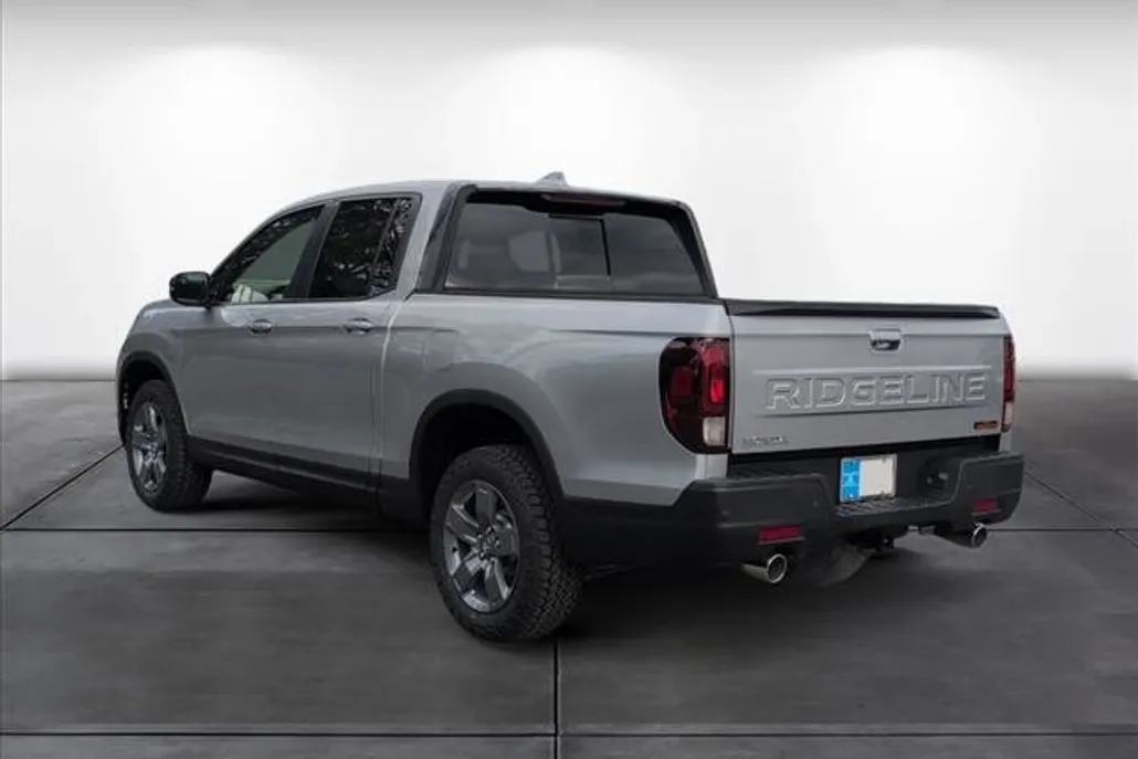 2025 Honda Ridgeline TrailSport photo 1