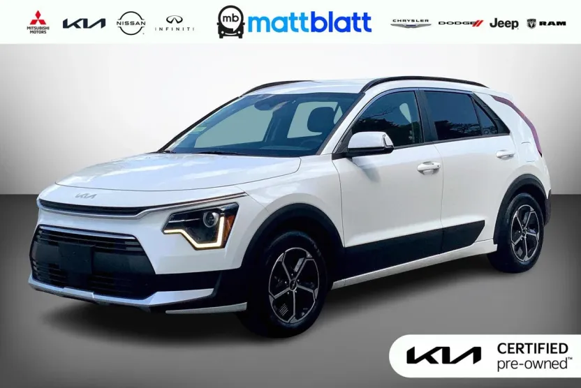 2023 Kia Niro EX photo 1