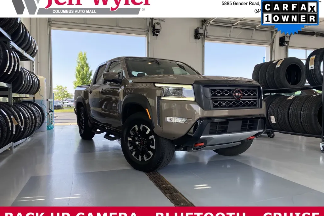 2022 Nissan Frontier Crew Cab PRO-4X photo 1