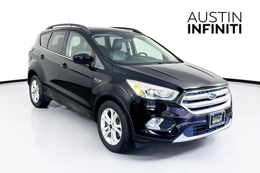 2018 Ford Escape SEL photo 1