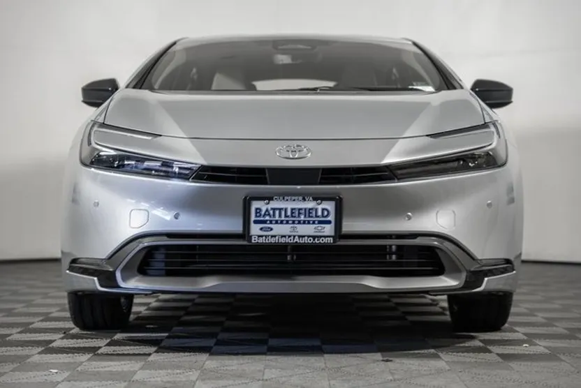 2026 Toyota Prius XLE photo 1