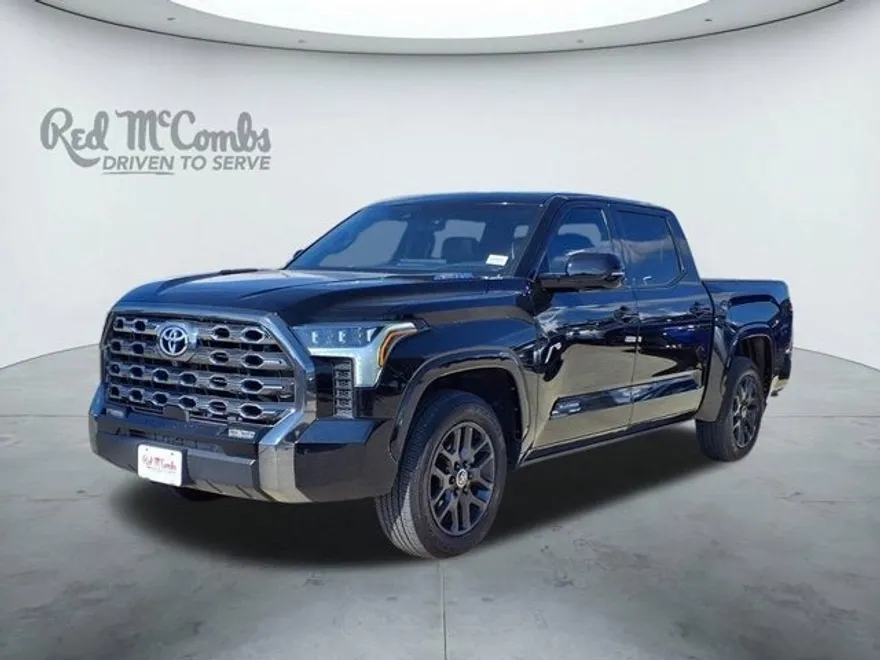 2024 Toyota Tundra Platinum photo 1