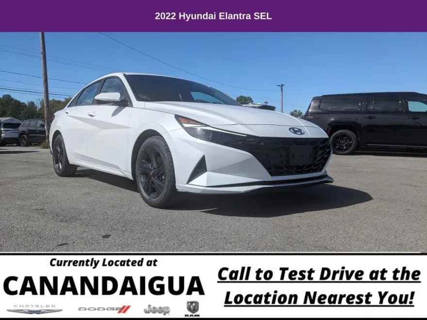 2022 Hyundai Elantra SEL photo 1