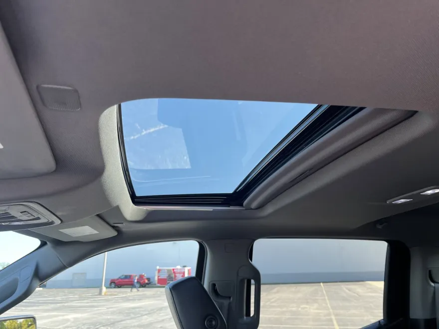2021 Chevrolet Silverado 1500 LTZ Z71 photo 1