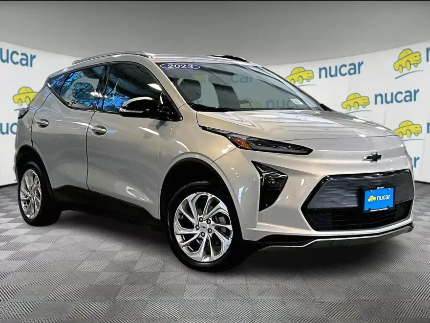 2023 Chevrolet Bolt EUV photo 1