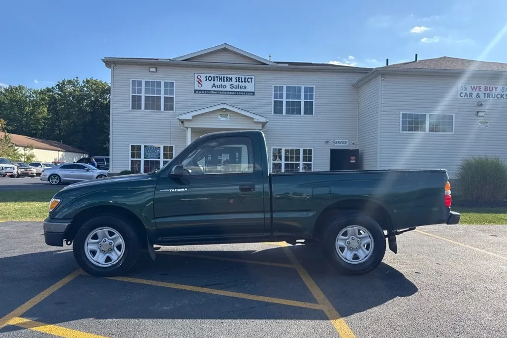 2002 Toyota Tacoma photo 1