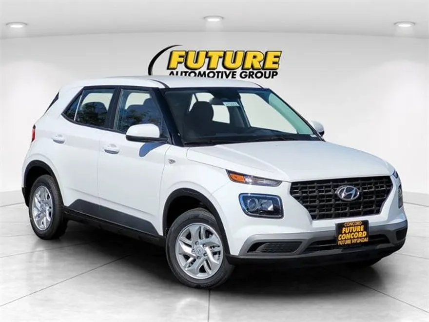 2025 Hyundai Venue SE photo 1