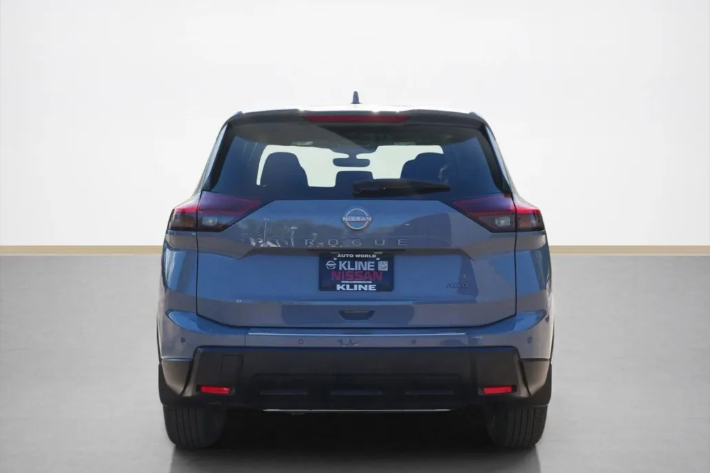 2026 Nissan Rogue SV photo 1