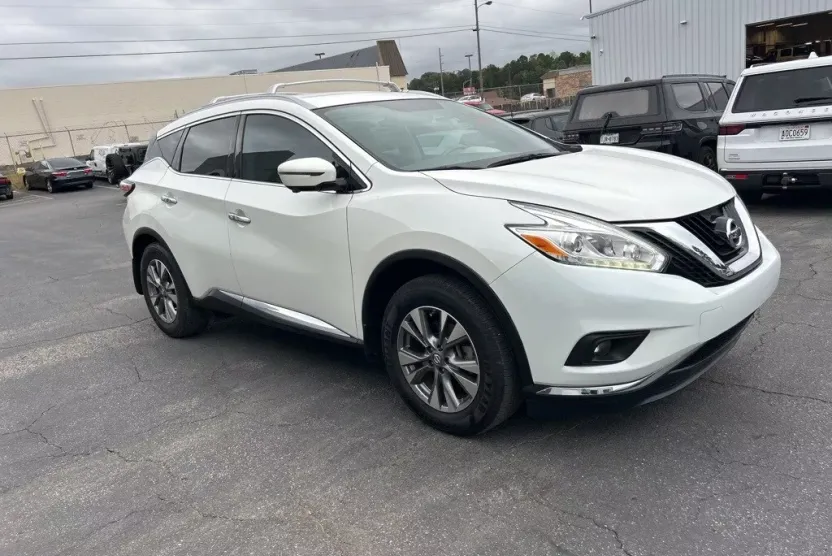 2016 Nissan Murano SL photo 1
