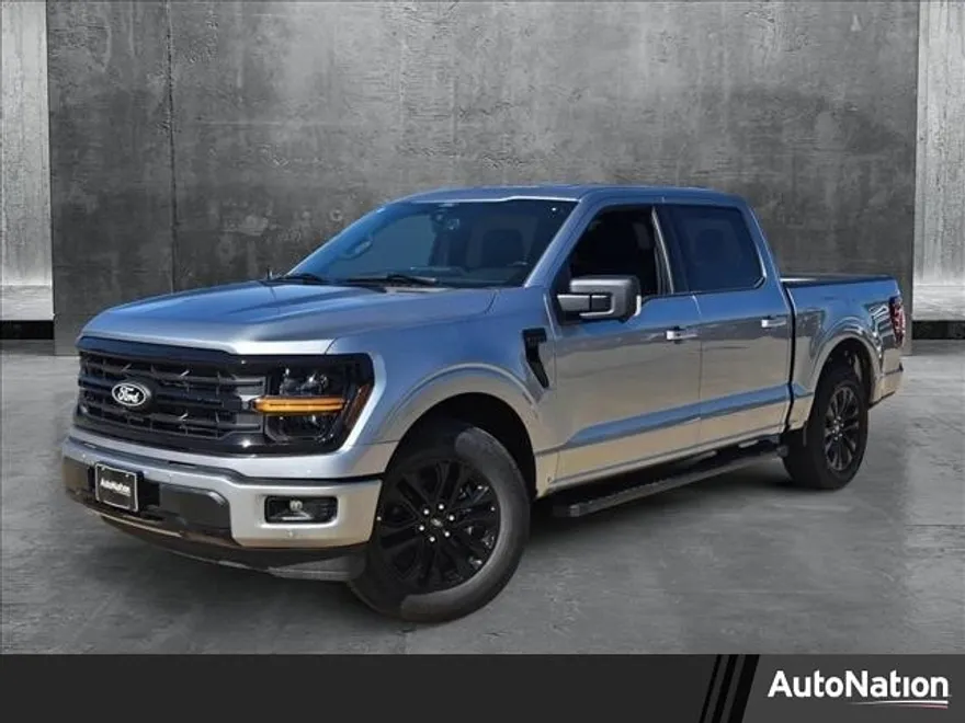 2025 Ford F-150 XLT photo 1