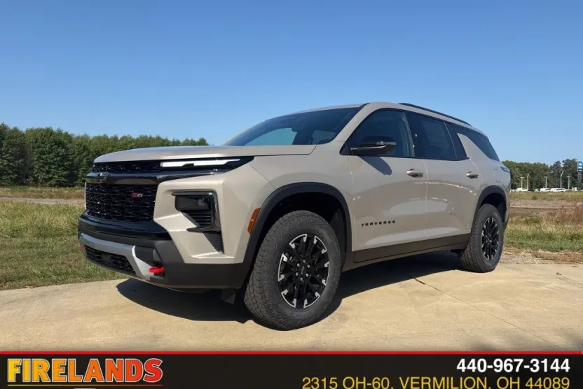 2026 Chevrolet Traverse Z71 photo 1