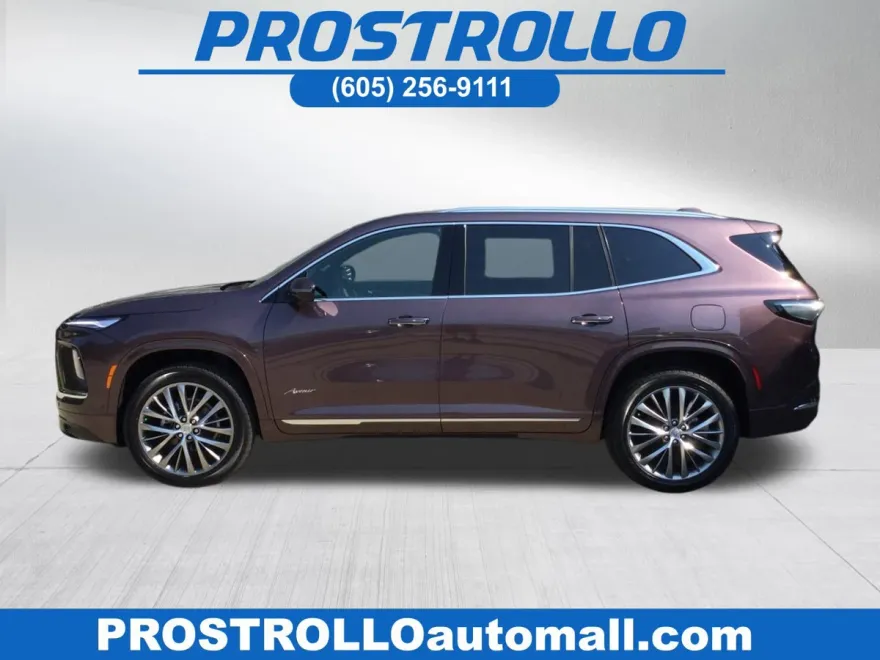 2025 Buick Enclave Avenir photo 1